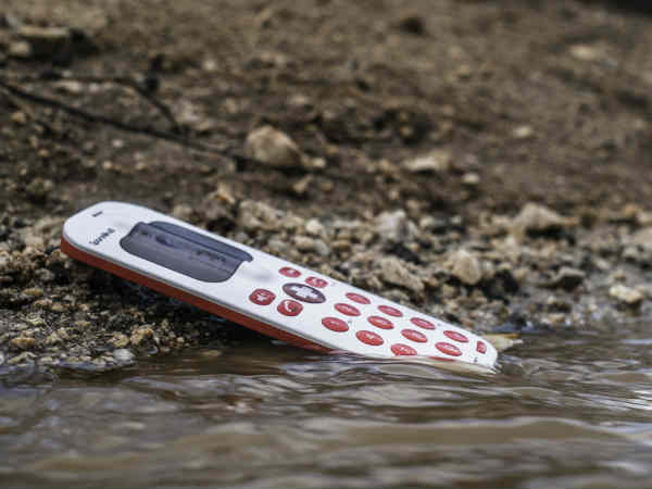 15വര്‍ഷം ചാര്‍ജ് നില്‍ക്കുന്ന ഫോണ്‍..!!