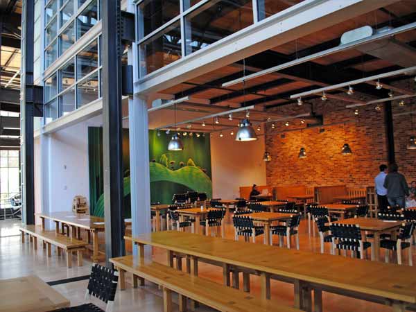 ടെക്-ഭീമന്മാരുടെ കിടിലന്‍ കഫേകള്‍..!!