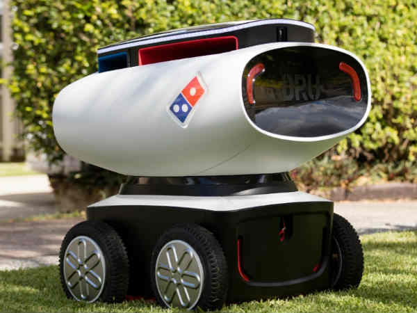 ഇനി റോബോട്ടുകള്‍ നമുക്ക് 'പിസ' കൊണ്ടുവന്ന് തരും..!!