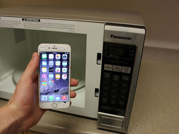 മൈക്രോവേവ്(Microwave) ഉപയോഗിച്ച് ചാര്‍ജ്ജ് ചെയ്യാം