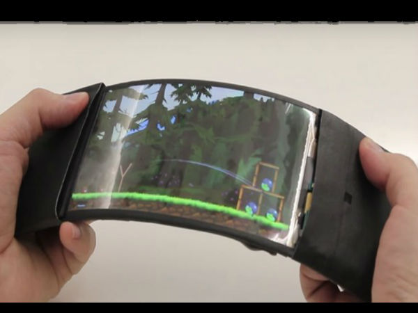 3ഡി ഹോളോഗ്രാഫിക് സ്ക്രീനുമായി പുതിയ സ്മാര്ട്ട്ഫോണ് 3ഡി ഹോളോഗ്രാഫിക് സ്ക്രീനുമായി പുതിയ സ്മാര്ട്ട്ഫോണ്