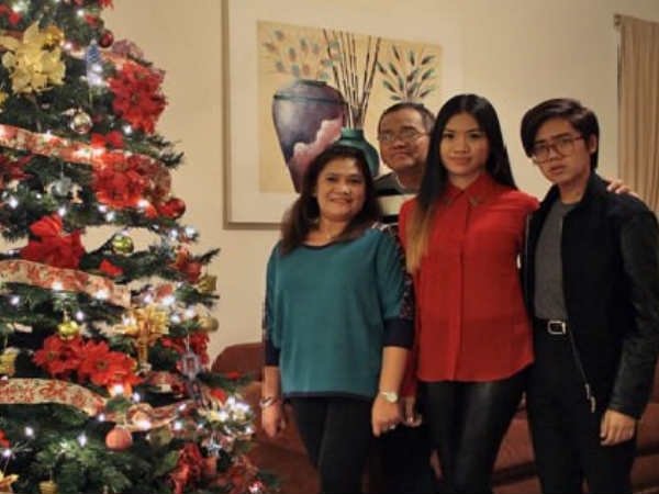 എത്ര പേര്‍ ഈ ഫോട്ടോയില്‍?