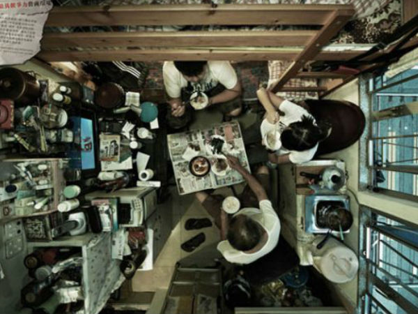 പല ദിശകളില്‍ നിന്നും ഫോട്ടോ എടുക്കുക