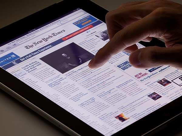 നിരവധി ലേഖനങ്ങളില്‍ രചയിതാവിന്റെ പേര് ഒന്നാണ്