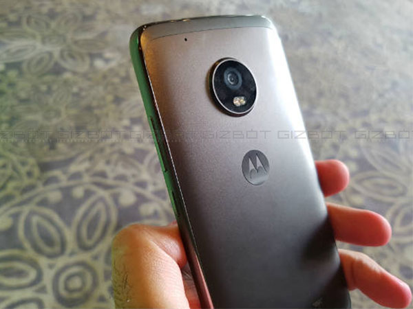 സ്റ്റോറേജ്, ബാറ്ററി, കണക്ടിവിറ്റി