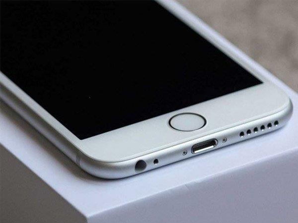 ചാര്‍ജ്ജിങ്ങ് പോര്‍ട്ട്