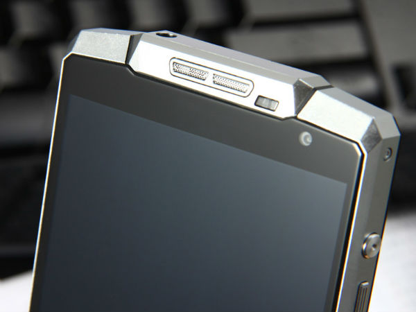 ഓകുലേറ്റ്‌സ് K10000 പ്രോ