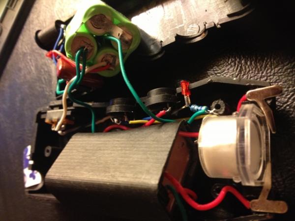 ബാറ്ററിയിലെ പ്രധാന ഘടകം