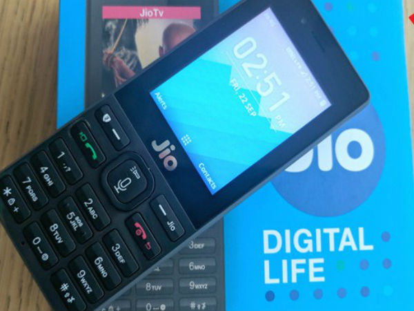 ജിയോഫോണ്‍ സിം ലോക്ക് ചെയ്തിരിക്കുന്നു