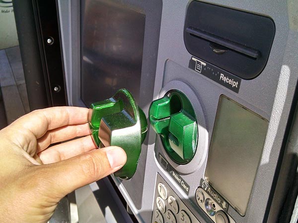 സ്‌കിമ്മിംഗ്