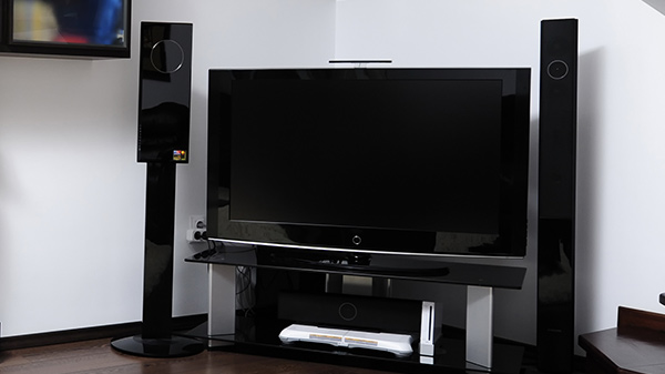 സ്പീക്കര്‍ വയ്ക്കുന്നതിന്റെ സ്ഥാനം