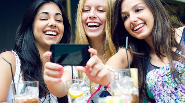 RAW മോഡില്‍ ഷൂട്ട് ചെയ്യുക