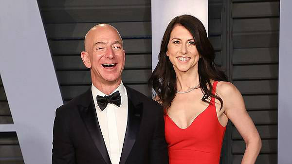 സ്ഥിരമായ ജോലി ഒഴിവാക്കി ബിസിനസിലേക്ക്