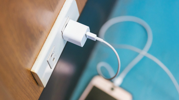 ഒന്ന് കുറയുമ്പോഴേക്കും വീണ്ടും ചാർജ്ജ് ചെയ്യുന്നത് ഒഴിവാക്കുക