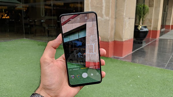 91.24% സ്ക്രീൻ ടു ബോഡി അനുപാതം