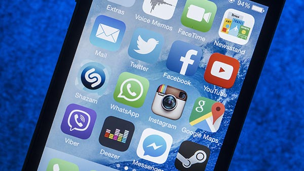 വ്യാജ ആപ്ലിക്കേഷനുകളെ കുറിച്ച് അറിവ് നല്‍കുക