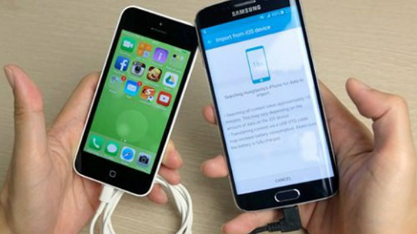 1 ഒരു ആൻഡ്രോയിഡ് മറ്റൊന്നുമായി ചാർജ് ചെയ്യാൻ