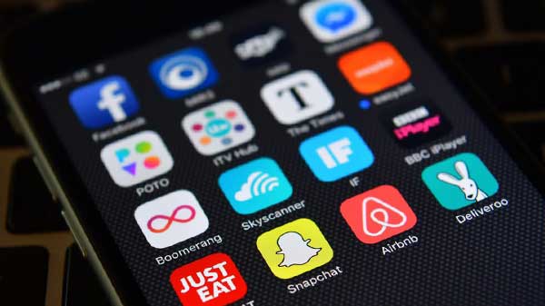  13. അറിയാത്ത കേന്ദ്രങ്ങളില്‍ നിന്ന് ആപ്പുകള്‍ ഡൗണ്‍ലോഡ് ചെയ്യരുത്