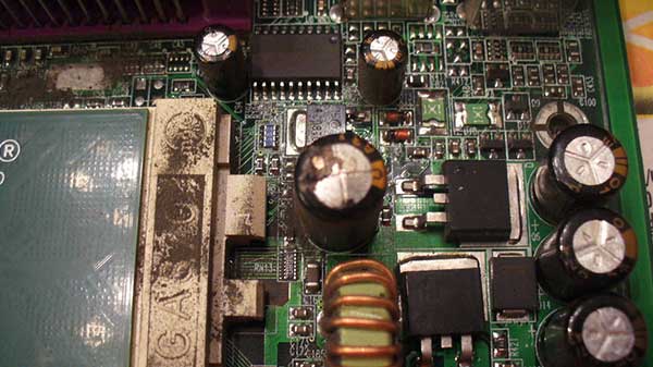  3. ഇലക്ട്രിക്കല്‍ സ്‌പൈക്കുകള്‍