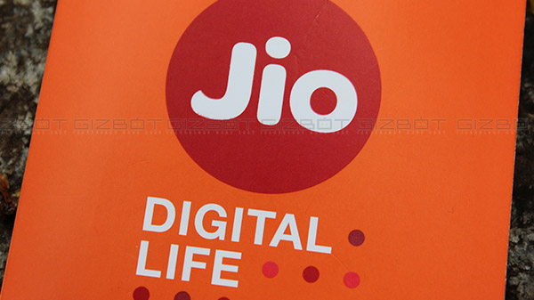 ഒരുമിക്കുന്നത് രാജ്യത്തെ ഏറ്റവും വലിയ രണ്ടു കമ്പനികൾ