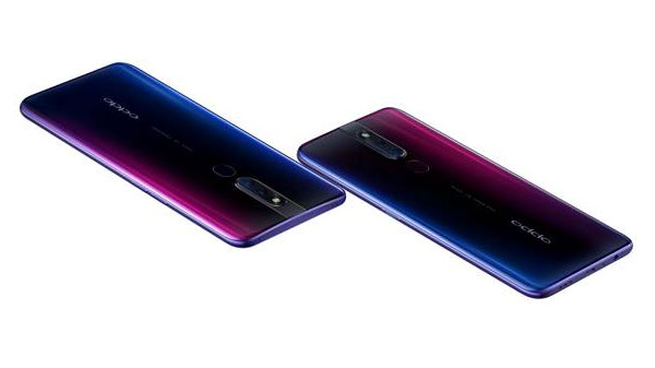 VOOC 3.0 ടെക്നോളജിയുള്ള 4000 എം.എ.എച്ച് ബാറ്ററിയാണ് കൂടാതെ പുതിയ കളർ ഓ.എസ് 6.0