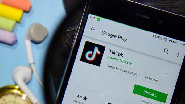 മ്യൂസിക് സ്ട്രീമിങ് സേവനം