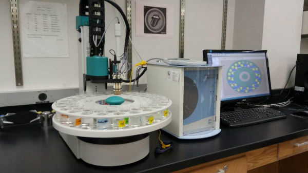 സാംപിളുകള്‍ പരിശോധിക്കാന്‍