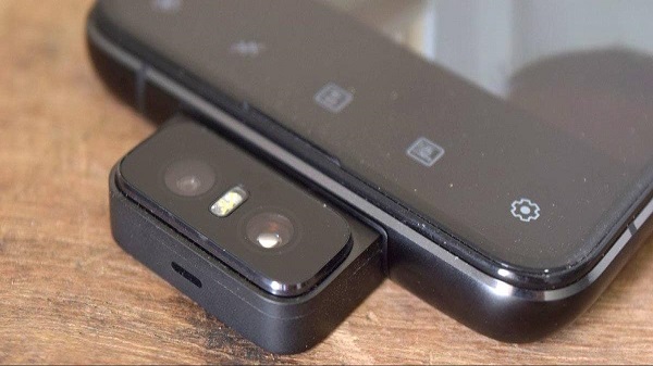 സെല്‍ഫി ക്യാമറ