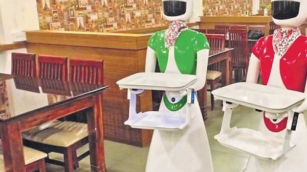 റോബോട്ടിക് ഭക്ഷണശാല കണ്ണൂരിൽ 