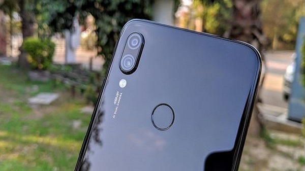 13 മെഗാപിക്സല്‍ സെല്‍ഫി ക്യാമറ