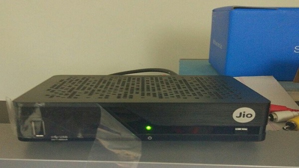 ലാൻഡ്‌ലൈൻ കണക്ഷൻ