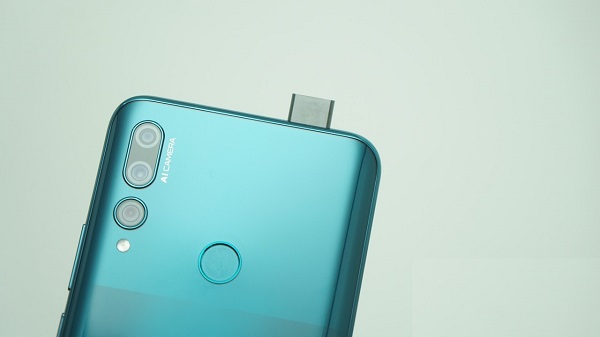 പോപ്പ്-അപ്പ് സെൽഫി ക്യാമറ