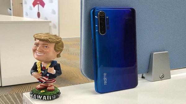  റിയൽമി വെബ്‌സൈറ്റിലേക്കോ ഫ്ലിപ്കാർട്ടിലേക്കോ പോകാം