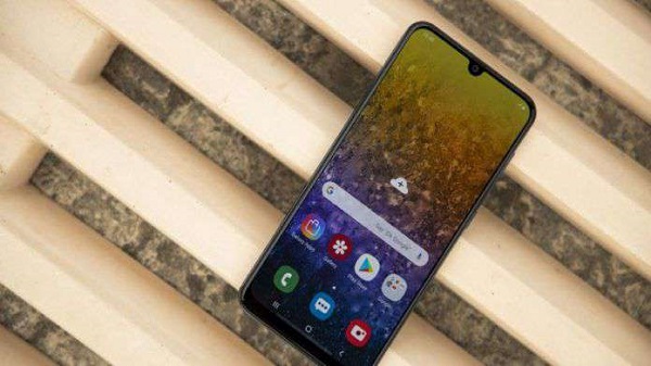 ട്രിപ്പിൾ ക്യാമറയുമായി സാംസങ് ഗാലക്‌സി എ 51 