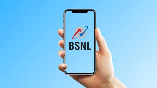 ട്രിപ്പിൾ പ്ലേ