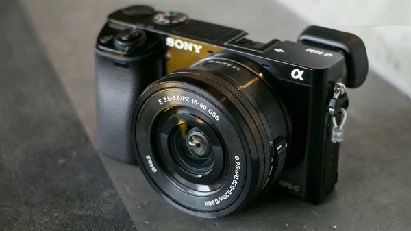 സോണി ആൽഫ മിറർലെസ്സ് ക്യാമറ 
