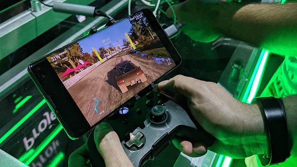 സ്മാർട്ട്‌ഫോണുകളും ടാബ്‌ലെറ്റുകളും 