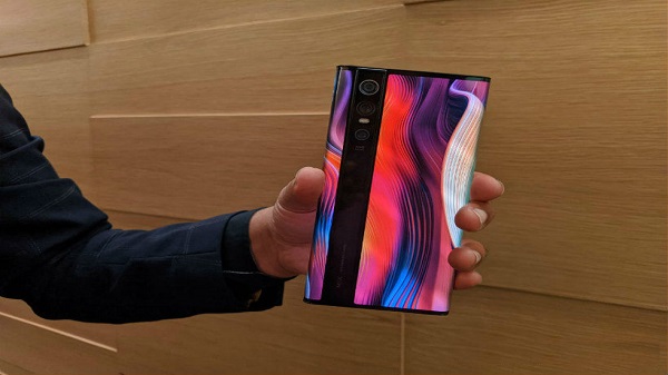  നൂതന സ്മാർട്ട്‌ഫോണുകളായ മി മിക്സ് ആൽഫ