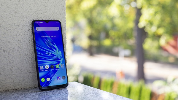 റീയൽമി 5 പ്രോ 11,999 രൂപയിൽ നിന്ന് ആരംഭിക്കുന്നു