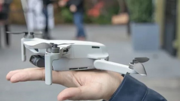 ഡിജെഐ മാവിക് മിനിഡിജെഐ മാവിക് മിനി