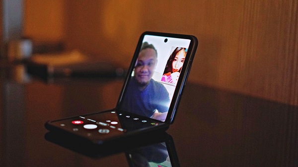 മെസഞ്ചർ‌ റൂമുകൾ‌ 