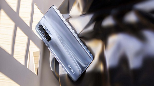 ഇന്ത്യയിൽ റിയൽ‌മി എക്സ് 50 പ്രോ