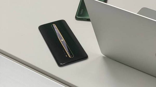 റിയൽ‌മി എക്സ് 3 സൂപ്പർ‌സൂം