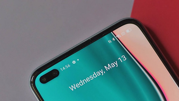 റിയൽമി എക്സ് 3 സൂപ്പർ സൂം മുൻ-ക്യാമറ 