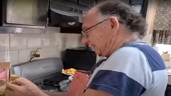 ടിറ്റോ ചാർലിയുടെ ഭക്ഷ്യ ഉൽപന്നങ്ങൾ