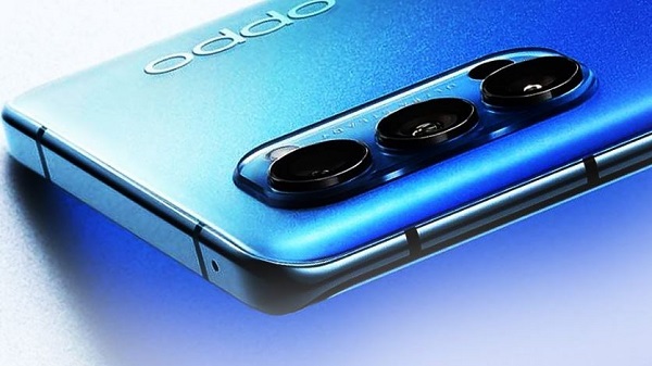 ക്വാഡ് റിയർ ക്യാമറ 