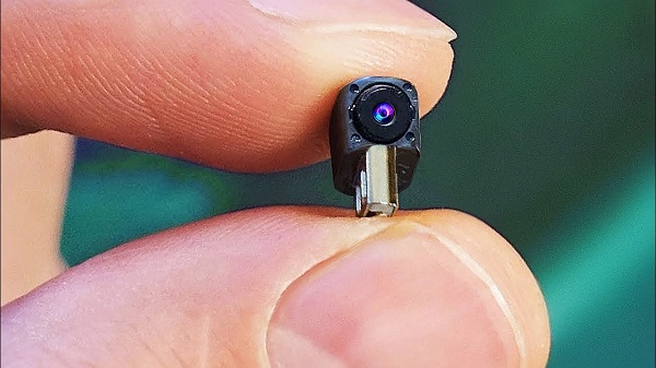 ചാരപ്പണി ചെയ്യുന്ന ഉൽപ്പന്നങ്ങള്‍