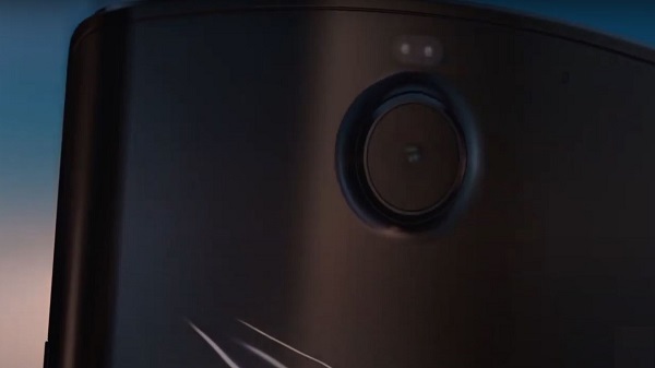 മോട്ടറോള റേസർ 5ജി ക്യാമറ 