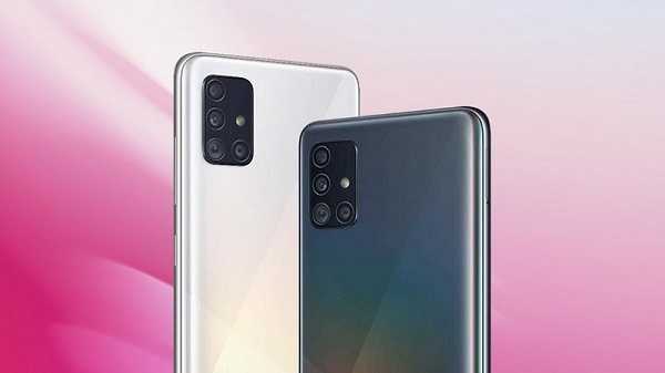 ട്രിപ്പിൾ റിയർ ക്യാമറ സെറ്റപ്പ് 