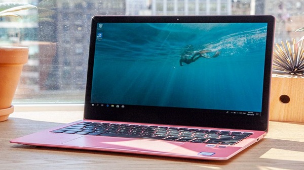 അവിറ്റ ലിബർ വി 14: സവിശേഷതകൾ